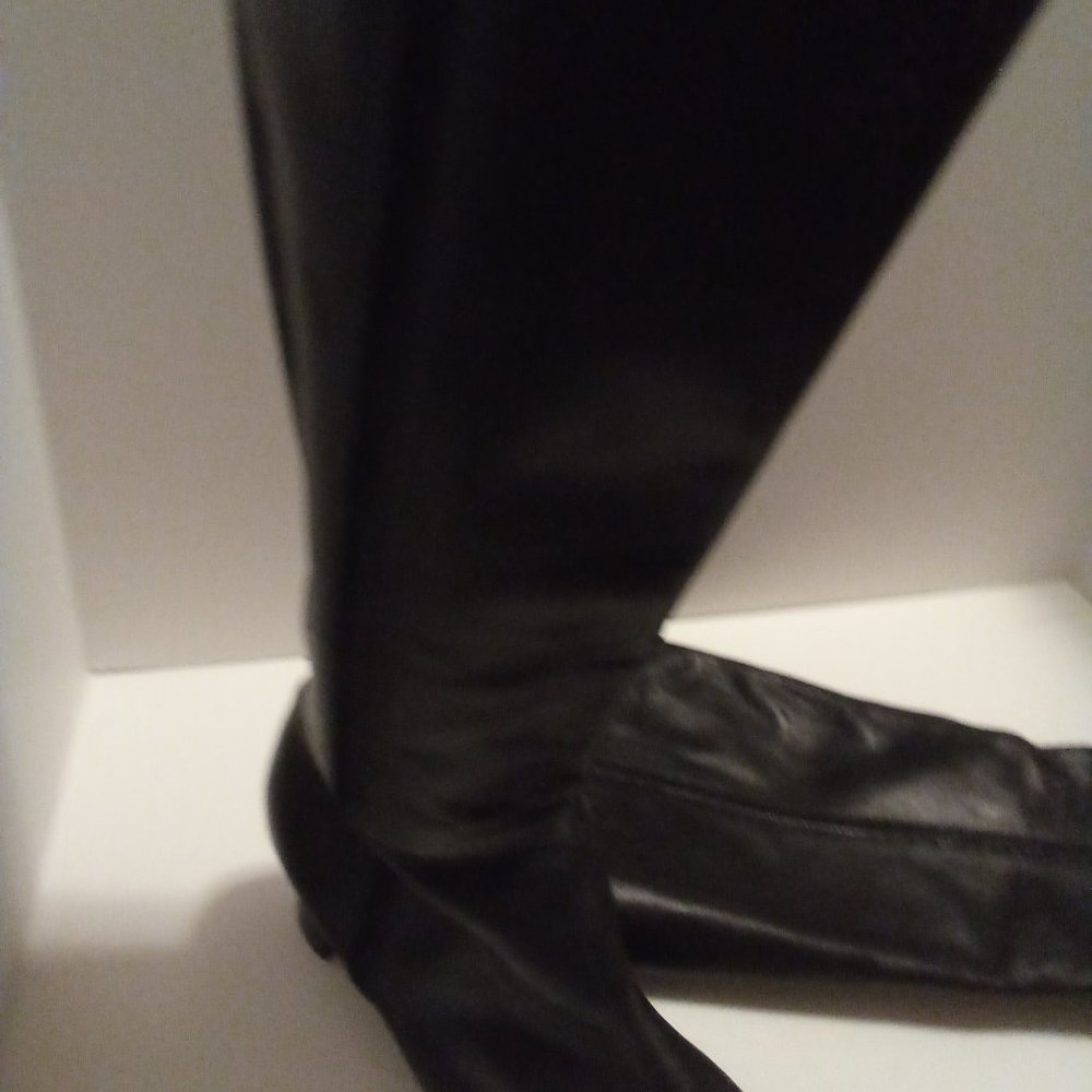 Boots - Picture 2 of 5